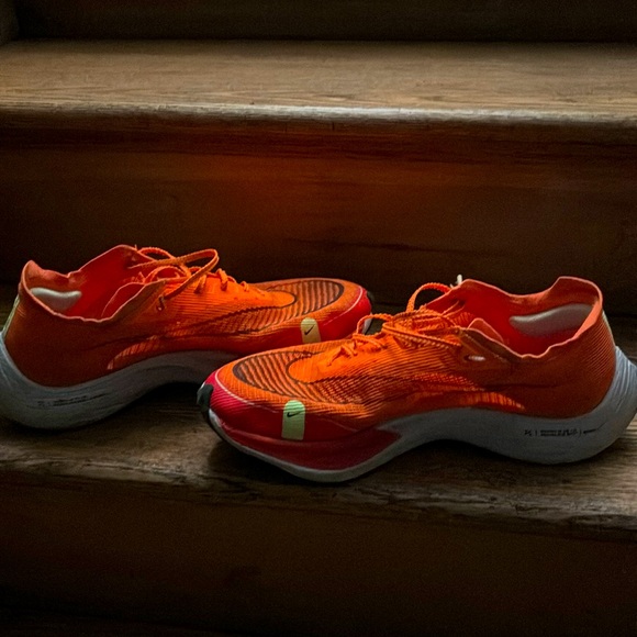 COPY - Nike Vaporfly Next 2% - Picture 1 of 13